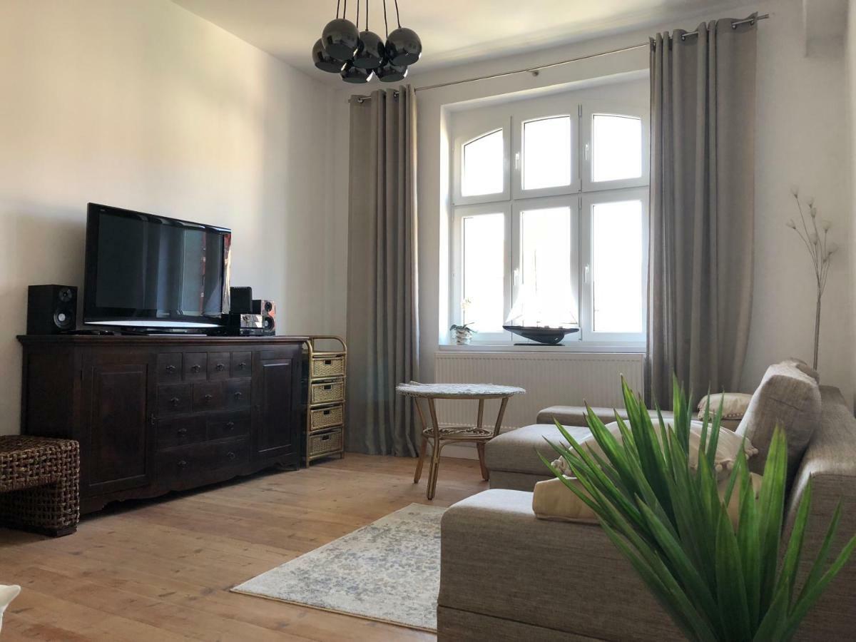 Przedwojenna Kamienica Apartamento Świnoujście Exterior foto